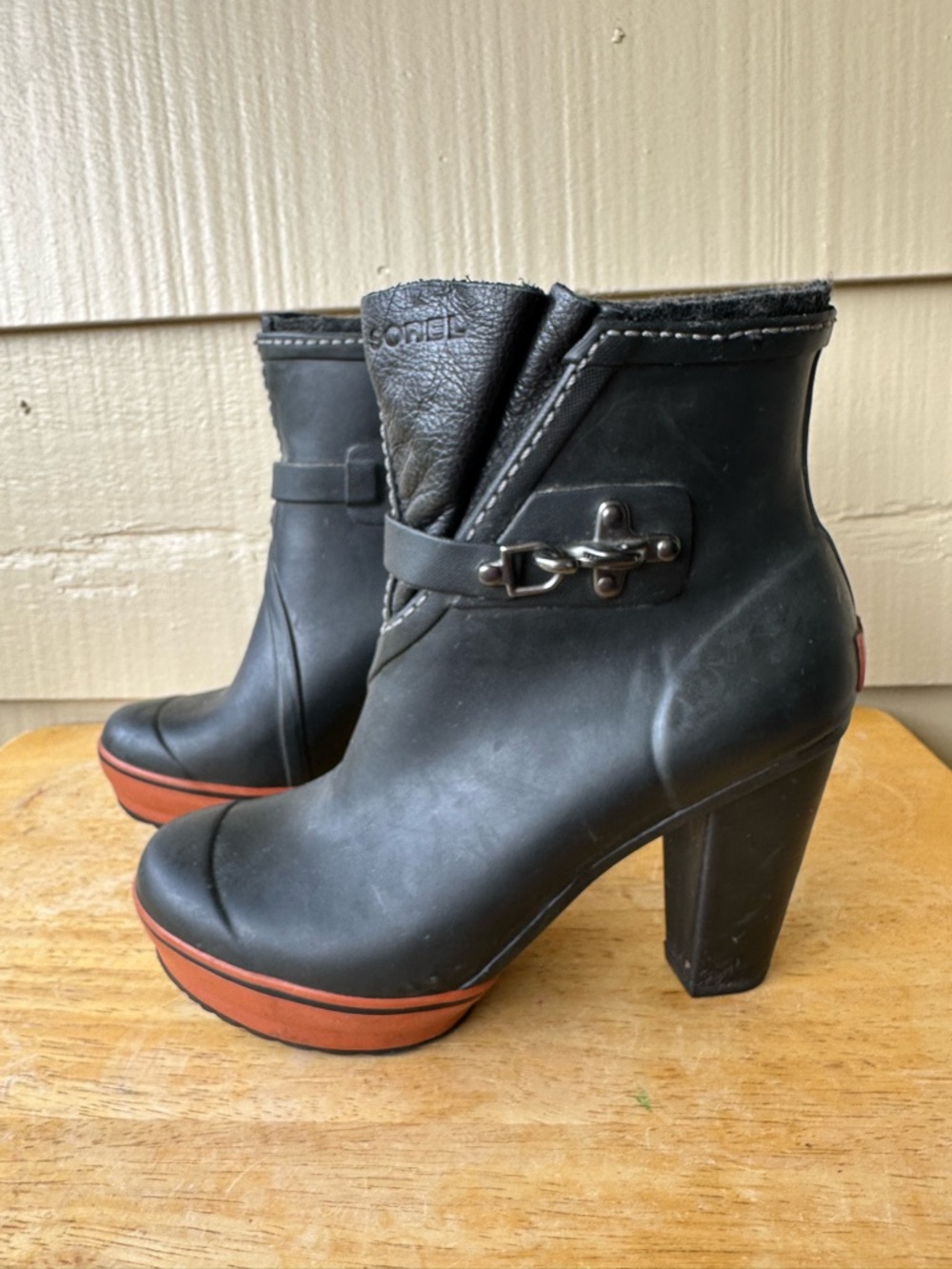 Sorel Medina Black Rubber Heeled Waterproof Rainboot
